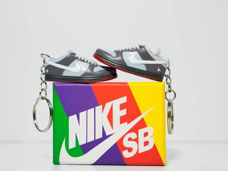 3D Sneaker Keychain With Box - Dunk Staple Pigeon NYC Supply