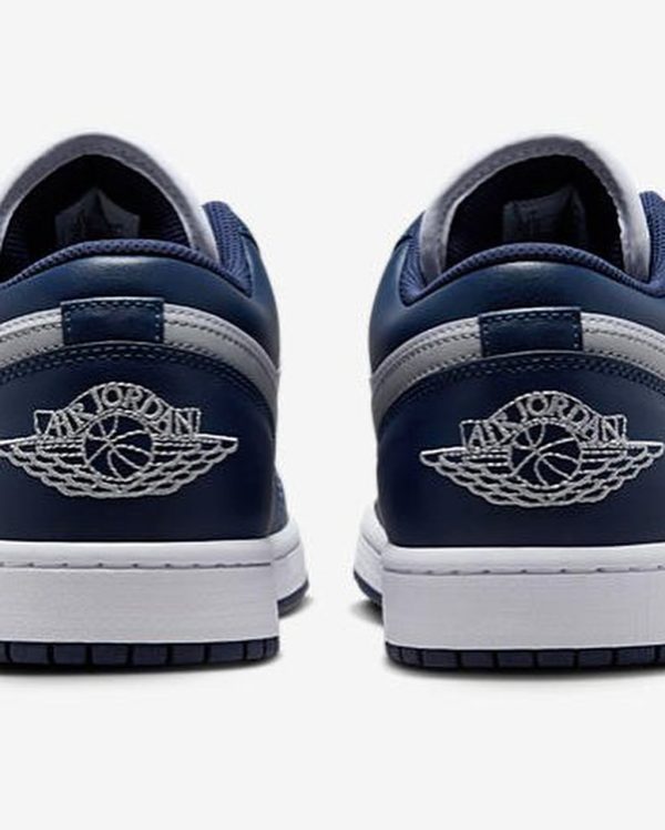 Air Jordan 1 Low Midnight Navy Wolf Sale Fashion